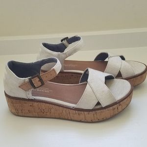 TOMS Platform Sandal